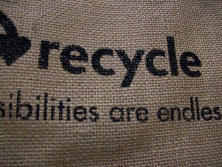 India’s CCEA extends norms for mandatory packaging in jute materials