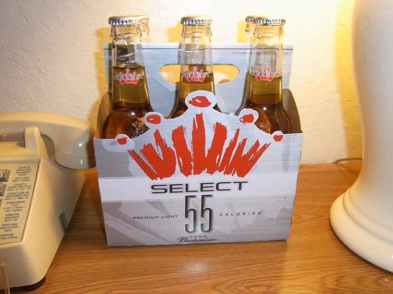 Budweiser and Budweiser Select lines upgrade packaging