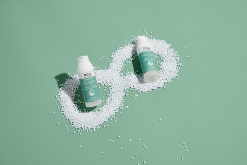 REN Clean Skincare use Aptar plastic beauty packaging