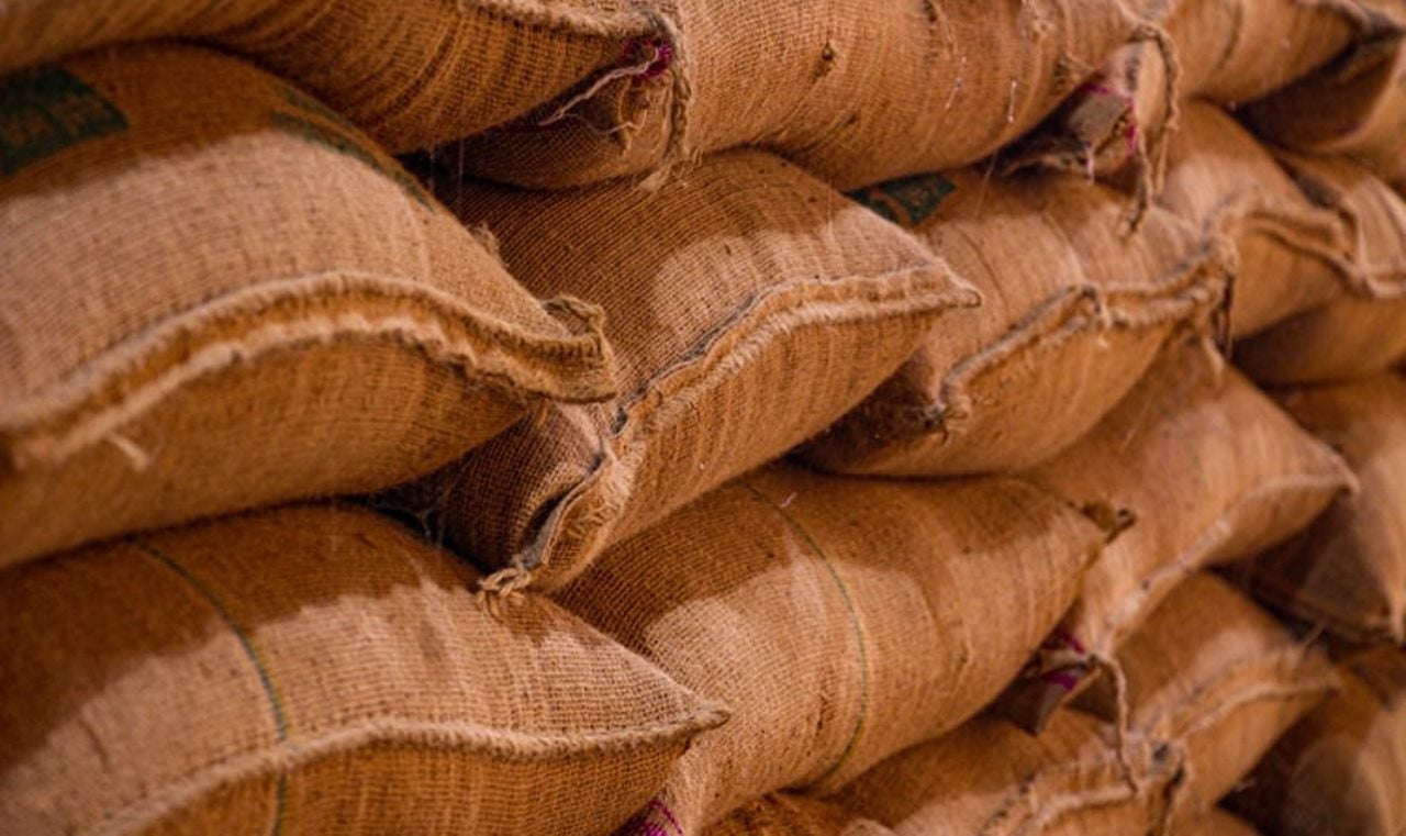 India mandates packaging of 100% foodgrains, 20% sugar in jute bags 