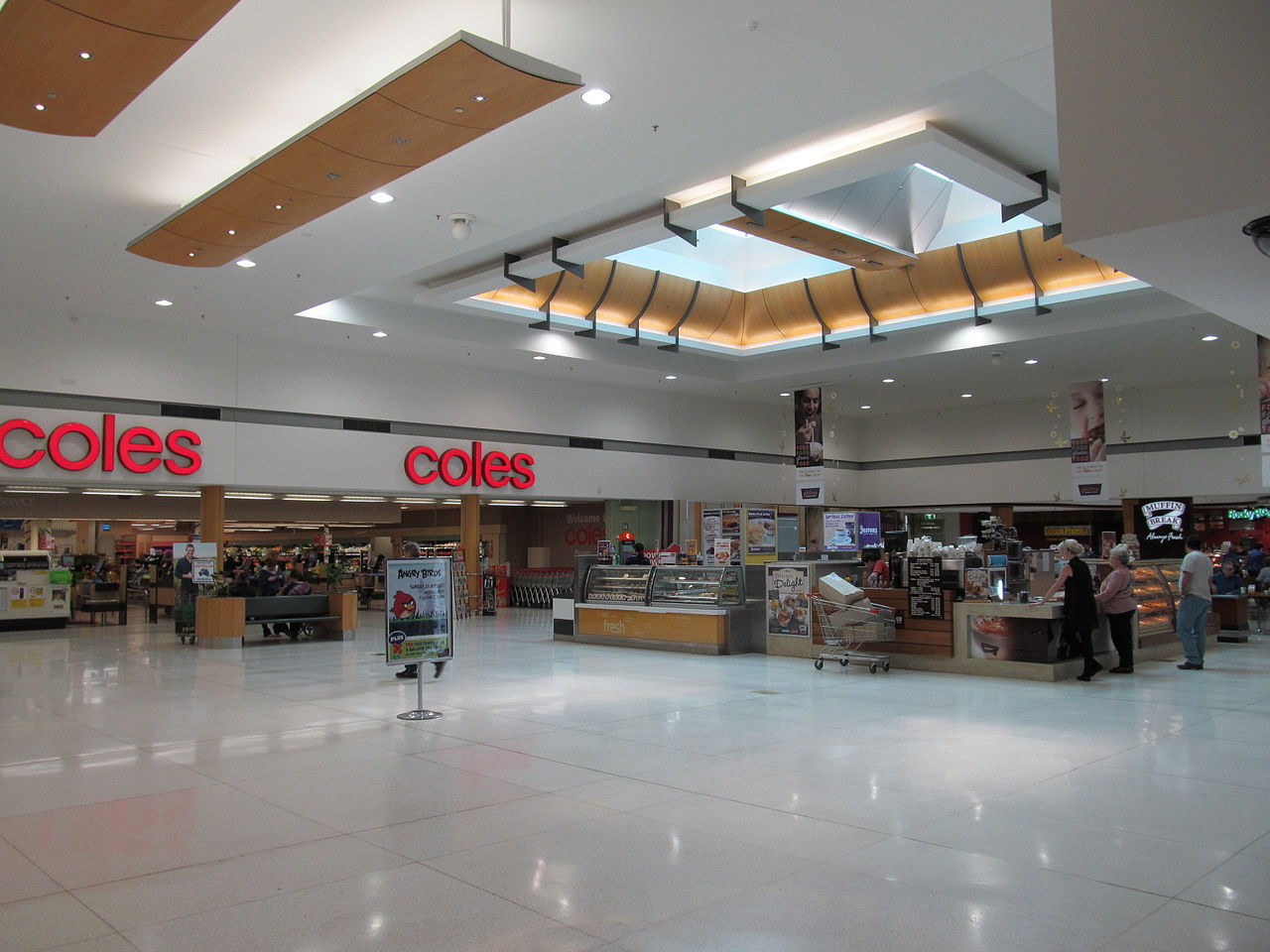 Coles replaces single-use plastic tableware with sustainable alternatives