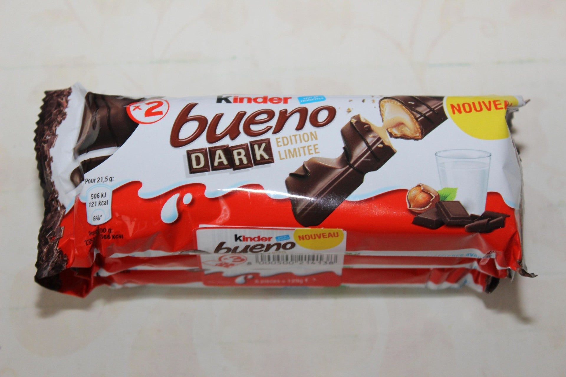 Chocolate Bars of Kinder Bueno, Products of Ferrero Editorial