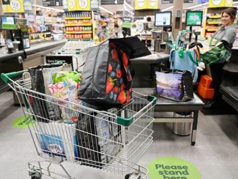 Woolworths to phase out plastic shopping bags across Australia