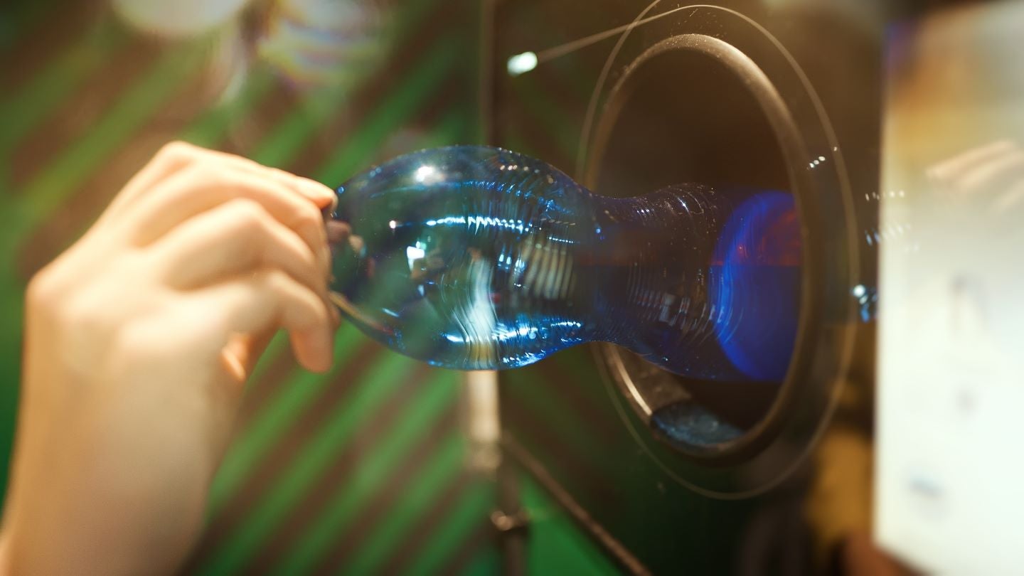 Tetra Pak and Mega Image launch pilot for beverage cartons in Romania 