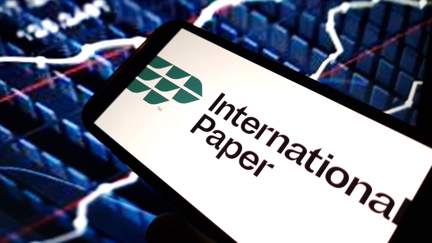International Paper to shut more US facilities